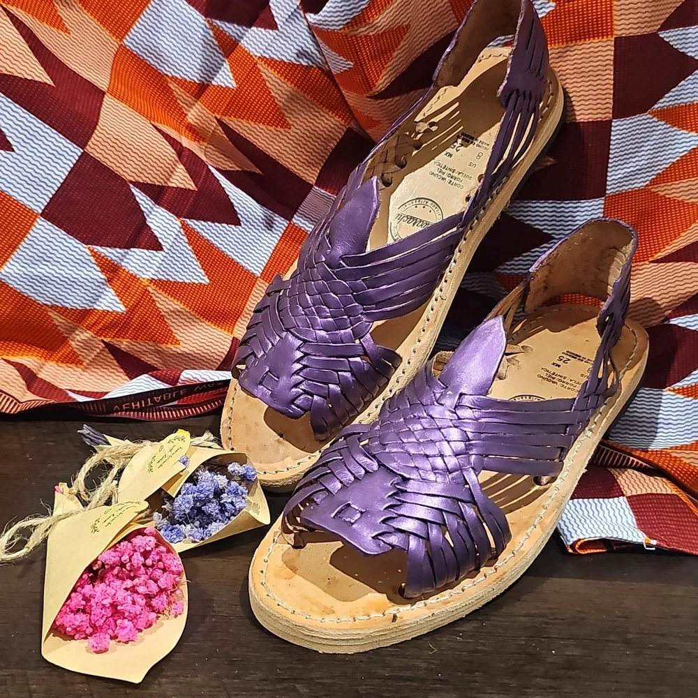 Purple Leather Ladies Shoes Size 8 New, Has'nt Been Worn - Picture 8 of 8
